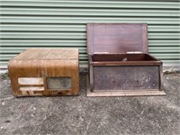 Vintage radio & record box