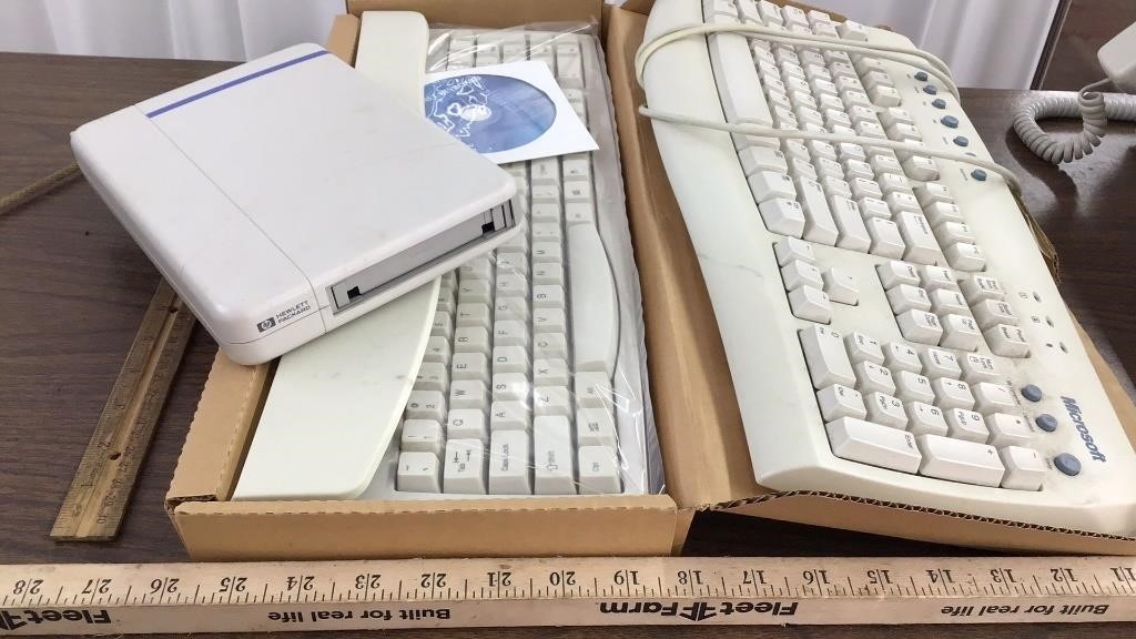 2 keyboards & Hewlett-Packard drive