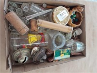Box of Miscellaneous Small Items