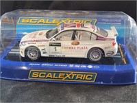 NEW 1/32 Scalextric BMW 320si Slot Car