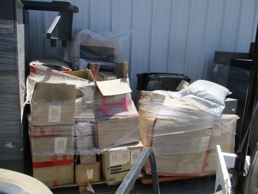 2 pallets of patio furniture