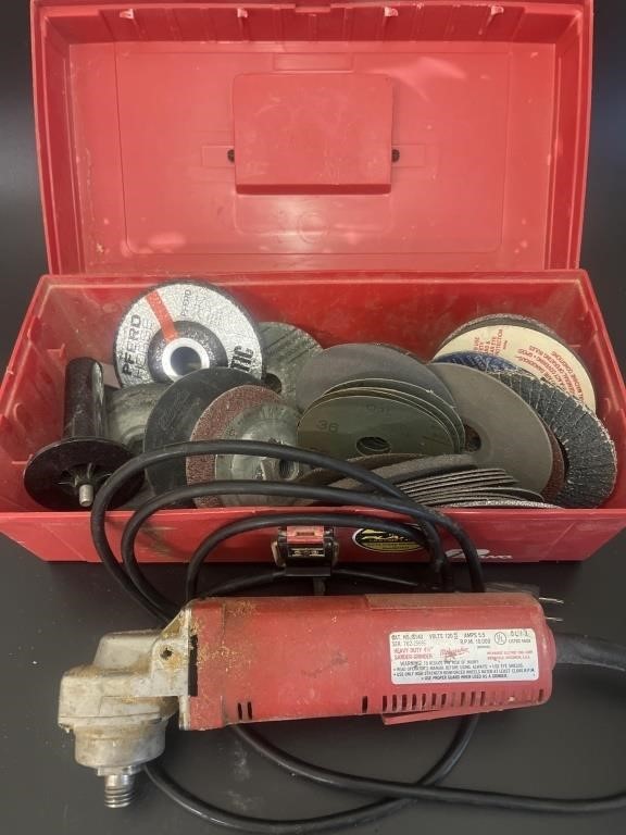 Milwaukee Heavy Duty 4.5in Grinder / Sander