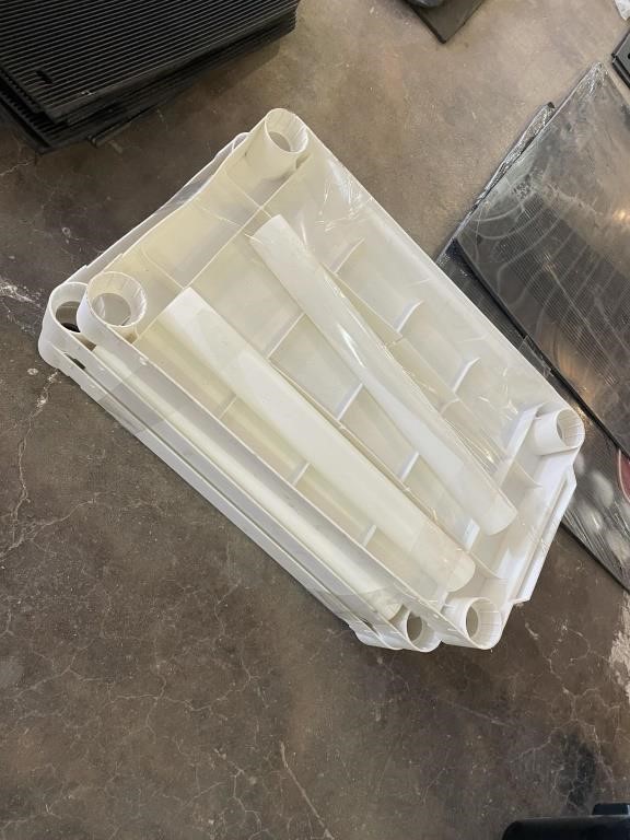 Plastic shelf