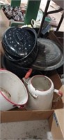 Lot with graniteware,enamel ware pots