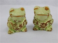 Winking Frog S&P Shakers