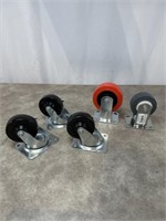 Assortment of heavy duty casters, total of 5