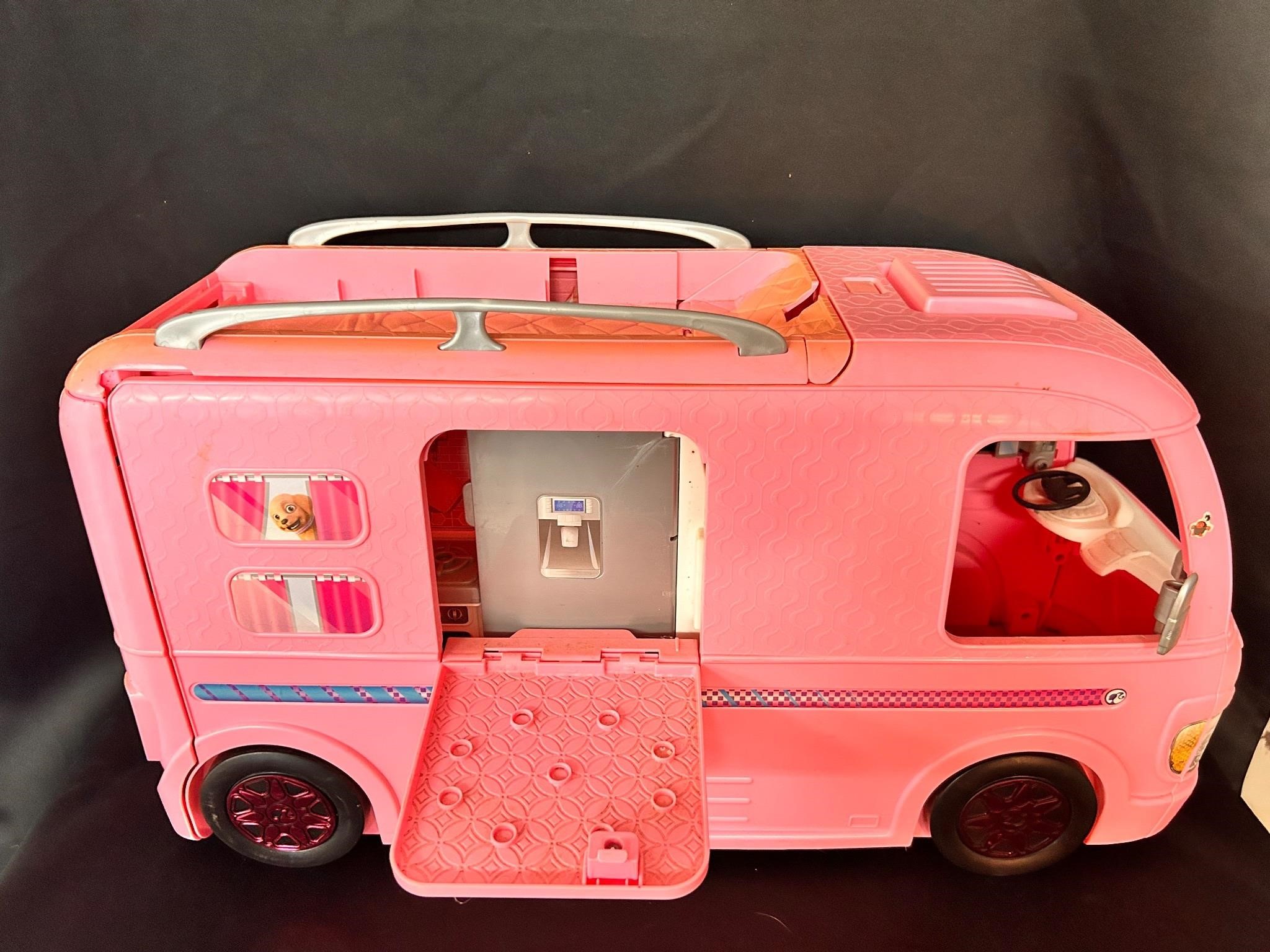 Vintage Barbie RV 20” expands