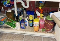 ASSORTED CLEANING SUPPLIES