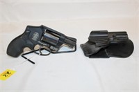 S & W Air Weight Model 442 38spl Revolver