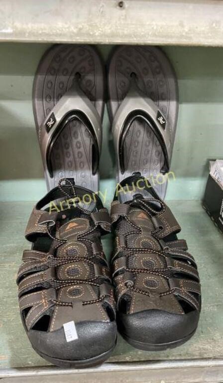 SIZE 9 / 10 SANDALS - FLIP FLOPS