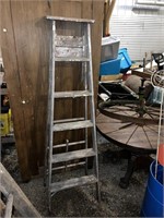 Wood Step Ladder