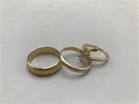 Lot of three gold rings; 14 k man’s wedding
