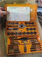 Tap and die set