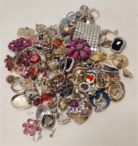 Costume Jewelry Earrings & Rings