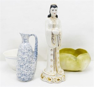 Grouping of Vintage Ceramic Items