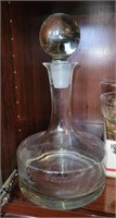 CLEAR GLASS DECANTER W/ORB STOPPER