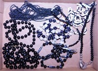 Beaded necklaces: Black - Black & white