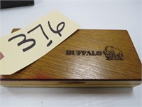Buffalo Knife With Wood Box