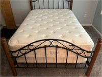 Sealy Serta full size mattress and box spring