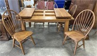 Heavy Oak Dining Table & Chairs.