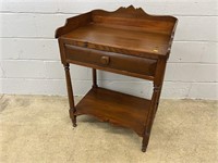 Antique 1-drawer Wash Stand