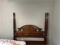 4 Post Queen Size Bed (No Bedding)