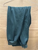 SIZE LARGE REAL ESSENTIALS MENS PANTS