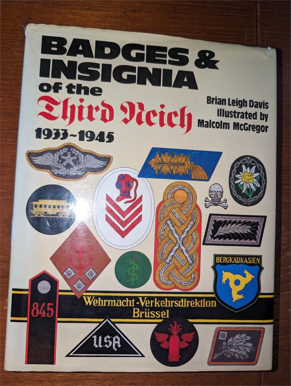 Badges & Insignia of Third Reich 1933 - 1945