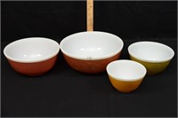 VINTAGE MULTI-COLORED PYREX MIXING BOWLS