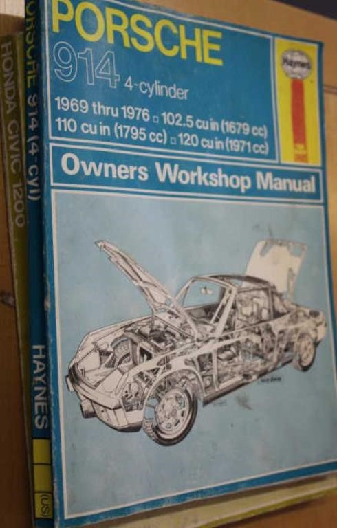 SELECTION OF VINTAGE AUTO MANUALS