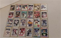 24 Older Hockey Rookie Cards