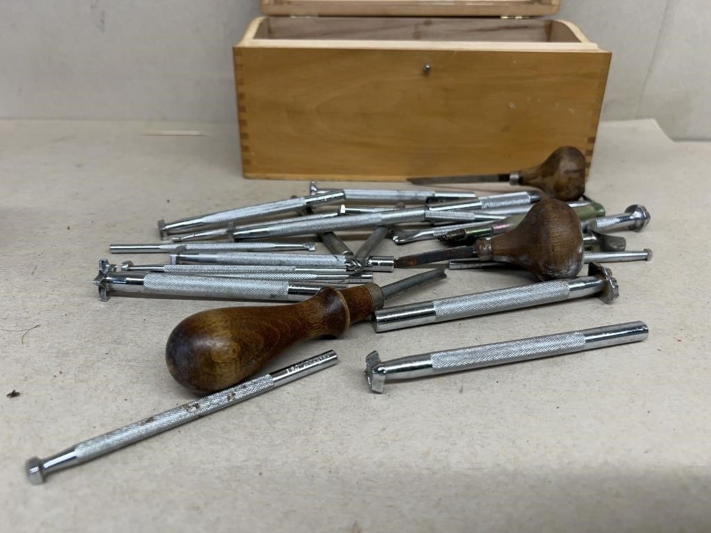 Punch mold  tools