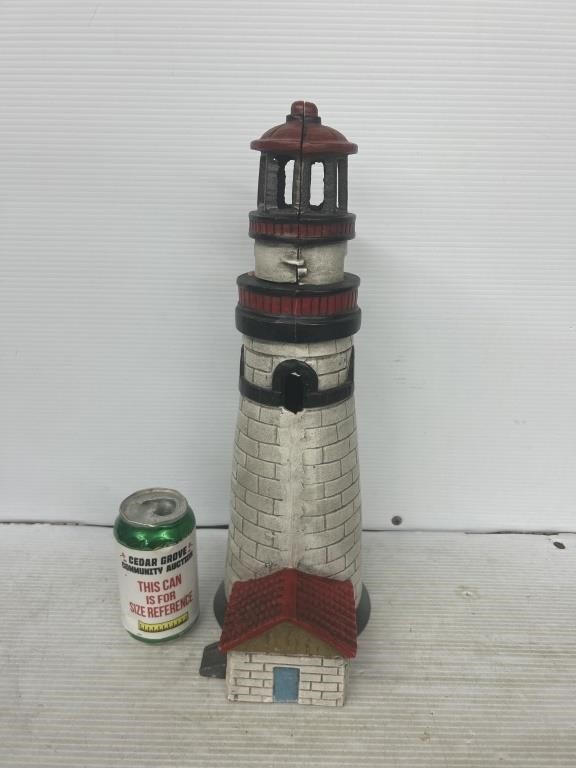 Cat iron decorative lighthouse