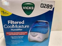 Vicks 1.0 Gallon Cool Mist Humidifier V3100