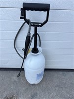 Bleach sprayer