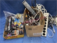 Lot: extension cords -other cords -batteries -etc