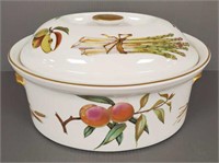 Royal Worcester 13" covered casserole -