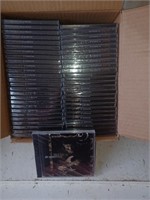 Caisse de CDs neufs
