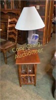 END TABLE WITH LAMP ATTACHED
