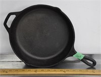 Lodge 11" cast iron fry pan