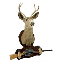 Vintage Mule Deer Shoulder Mount Gun Rack