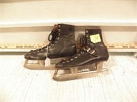 PAIR OF WINCHESTER ICE SKATES