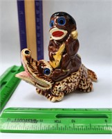 Japan Salt&Pepper shaker person on alligator set