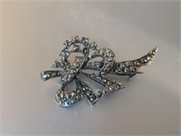 Vtg brooch