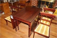 Gate Leg Dining Table 20 x 44 x 29 w/ Two 22"