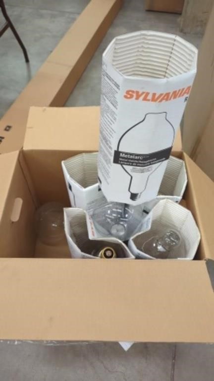 7 Sylvania HID Light Bulbs