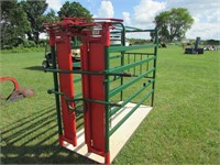 Cattle Chute and headgate