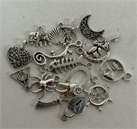 LOT OF 14.3g SILVER CHARMS