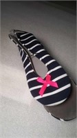Ladies size 7-8 navy foam slippers