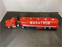 1998 Marathon Tanker Bank Plastic Looks Complete